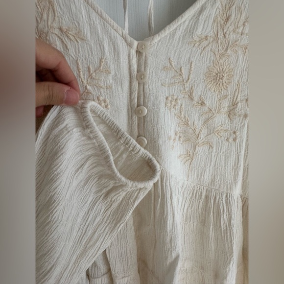 American Eagle Women’s Medium Embroidered Tunic Top Long Sleeves Tiered Boho - Picture 6 of 9